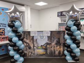 amazon blueblack balloon columns.jpg