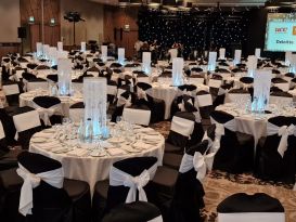 crystal chandelier centrepieces hilton wembley2