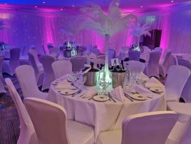 ostrich feather table centres3